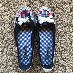 Womens size 6 Sperry plaid shoes